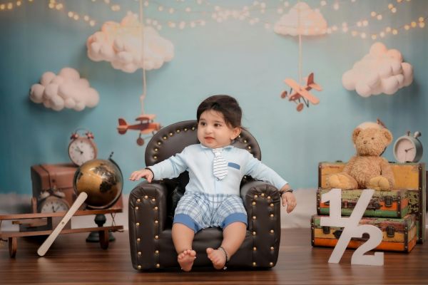 baby birthday photo shoot at home