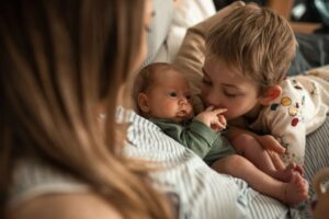 Newborn Sibling Photo Ideas for Sweet First Moments