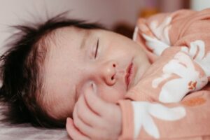 Safe Sleep for Newborns: A Practical First-Weeks Guide